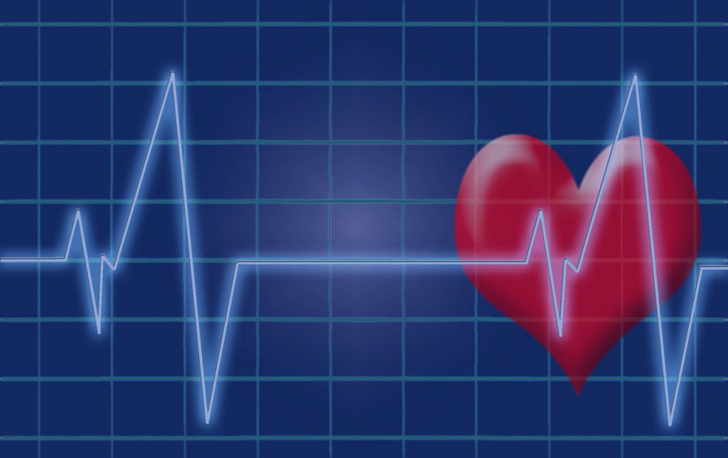 I sintomi dell'infarto: dolore al petto e non solo