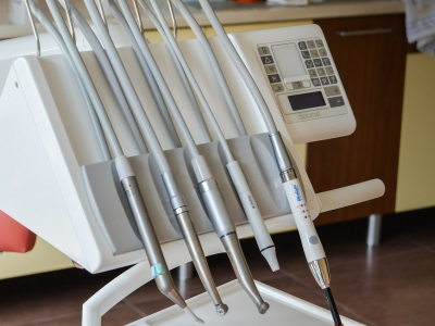 Impianti senza osso: riabilitazione bimascellare